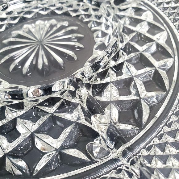 VTG Pressed Glass Tray Divided Serving Platter Scalloped Edge Lattice Pattern - Picture 3 of 5